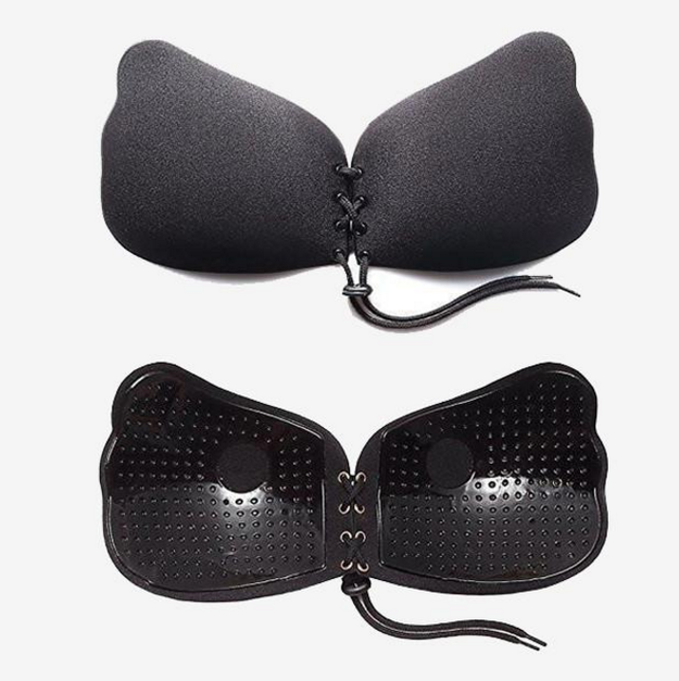 Sneaky Vaunt's Vaunt It Push Up bra costs $49, though, so first I tried the Beauty Trendz Instabust Push Up because it was on sale for $24.95. The Instabust bra claims to be "highly durable," made with "medical grade adhesive gel" to keep it in place.