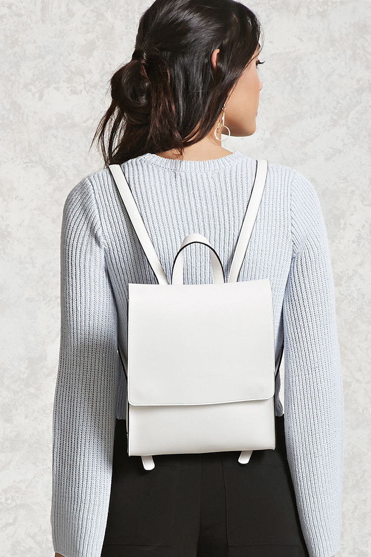 15 Bags The BuzzFeed Shopping Team Owns And Swears By