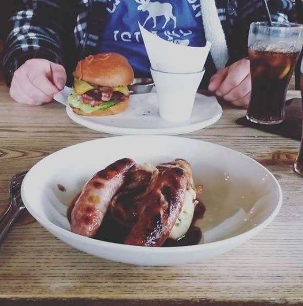 This riverside pub with a generous outdoors area is popular with students, and locals after a relaxing pint. It serves an all-day menu of pub grub to soak up all the daytime drinking. There’s sharing platters if you’re after a pick-me-up, but I prefer sticking to the heartier main plates. Their sausage and mash holds a special place in my heart for seeing me through many a dark and cold winter night.