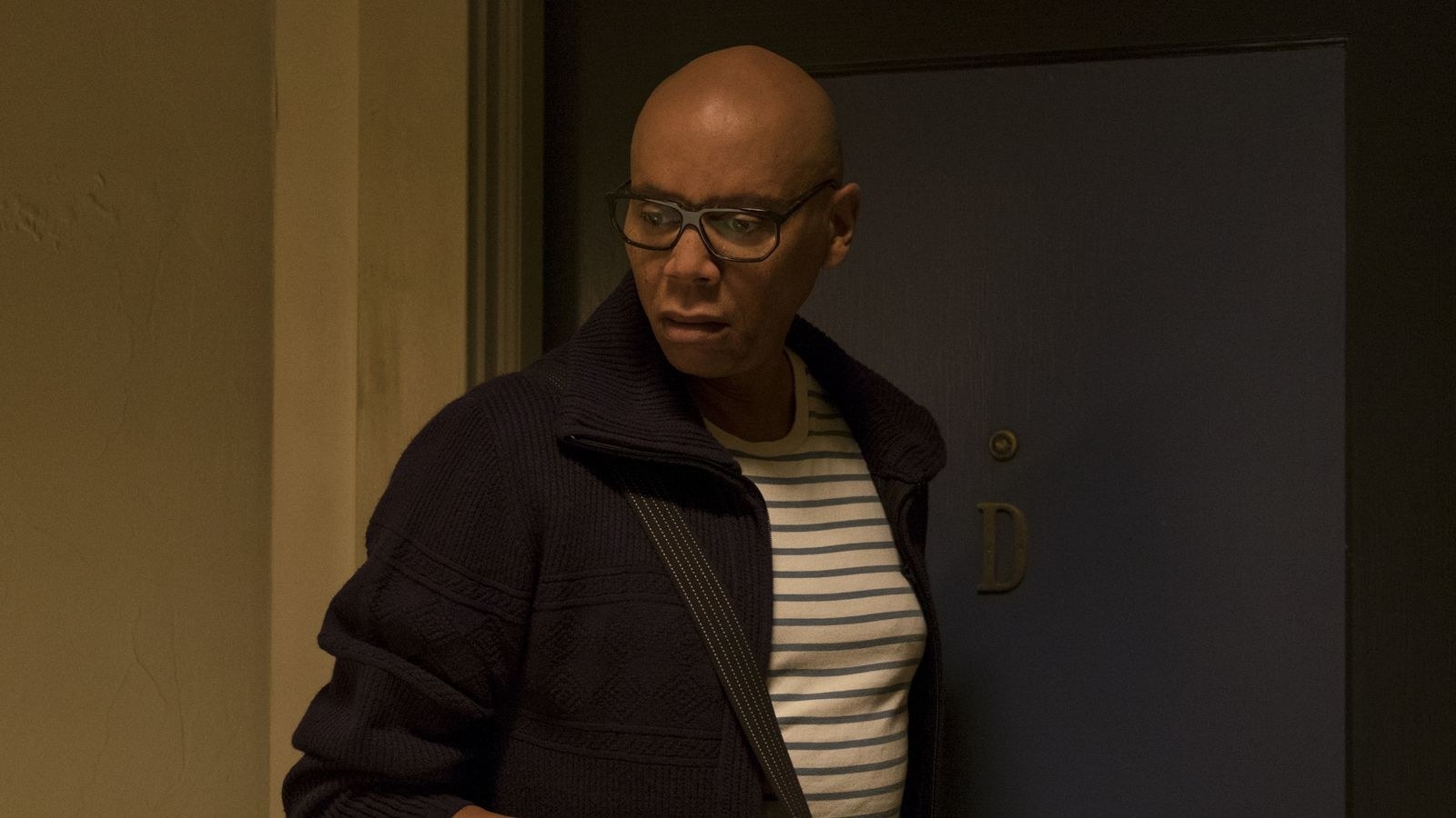 The stand out character from the show is Sophia's neighbour, Lionel, played by none other than drag queen legend RuPaul. Some of the shows best moments come from Lionel, it really was a genius casting.