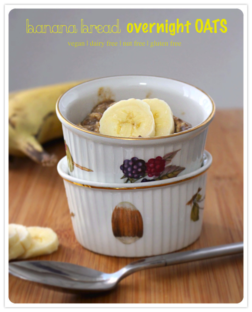 Yes, the full title can make you scream "WHAT THE F*CK IS THIS", but we are talking about overnight oats guys. You almost throw everything in a bowl and TA-DAAH. Seriously, this tastes exactly as your favorite banana bread... But is healthy AND you don't have to turn up the oven. So say good morning to your tomorrow morning's breakfast.