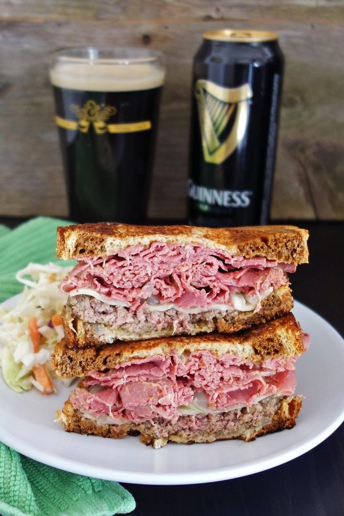 This is a perfect spin off of a traditional American burger made Irish, and it couldn’t look more irresistible! Get the recipe HERE