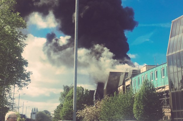 a-huge-fire-has-broken-out-at-a-cancer-hospital-in-manchester