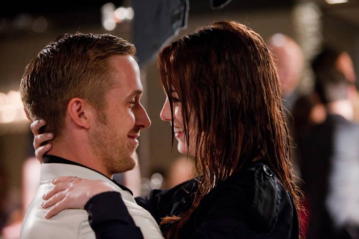 Nem precisa falar do enredo porque você já deve ter visto 230 vezes, então vale apenas lembrar 1. da cena do Ryan Gosling sem camisa e 2. que esse é o primeiro filme dele fazendo par com a Emma Stone e eles são tipo alma gêmeas do cinema.
