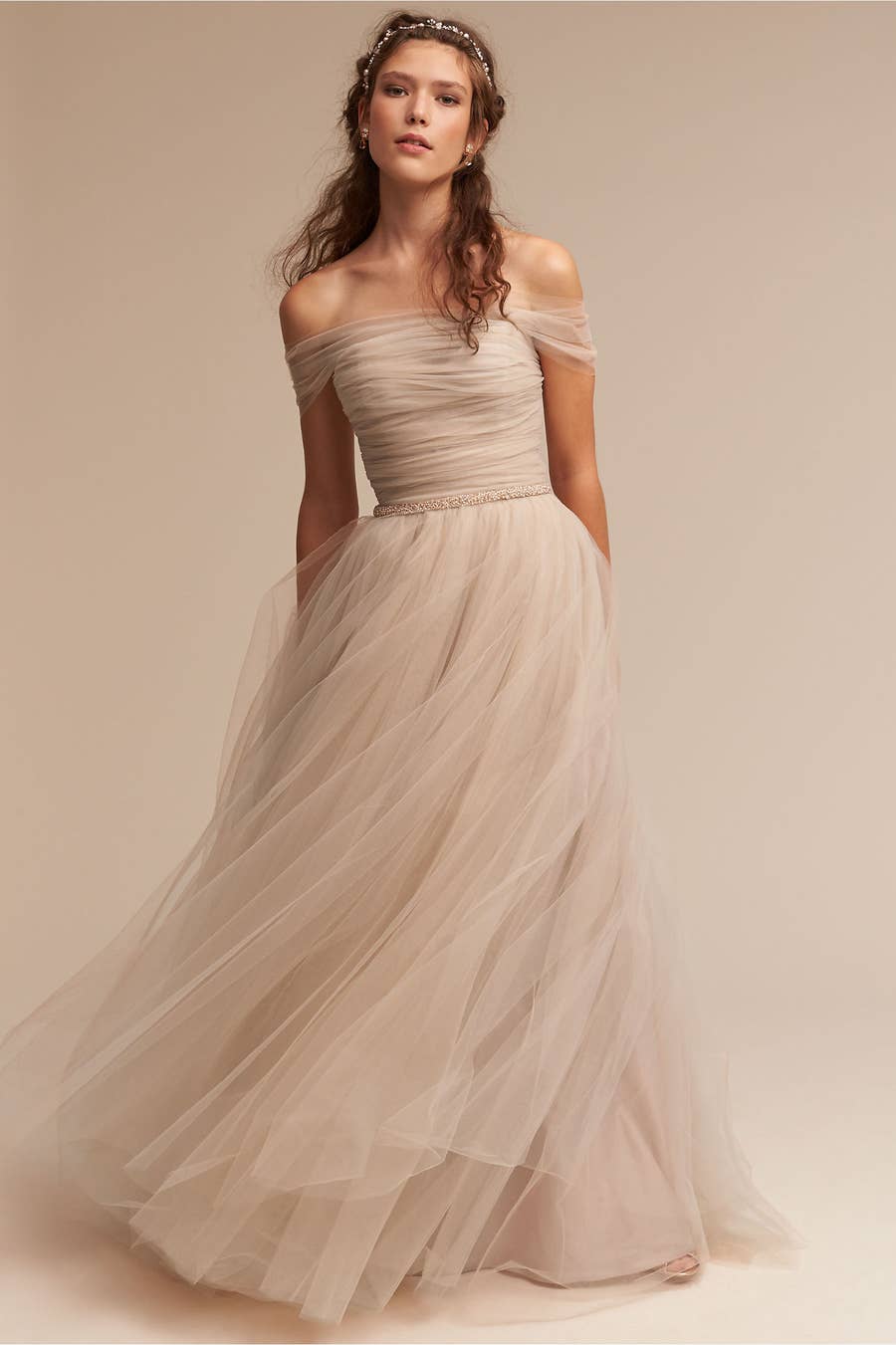 27 Completely Gorgeous Wedding Dresses You Can Order Online