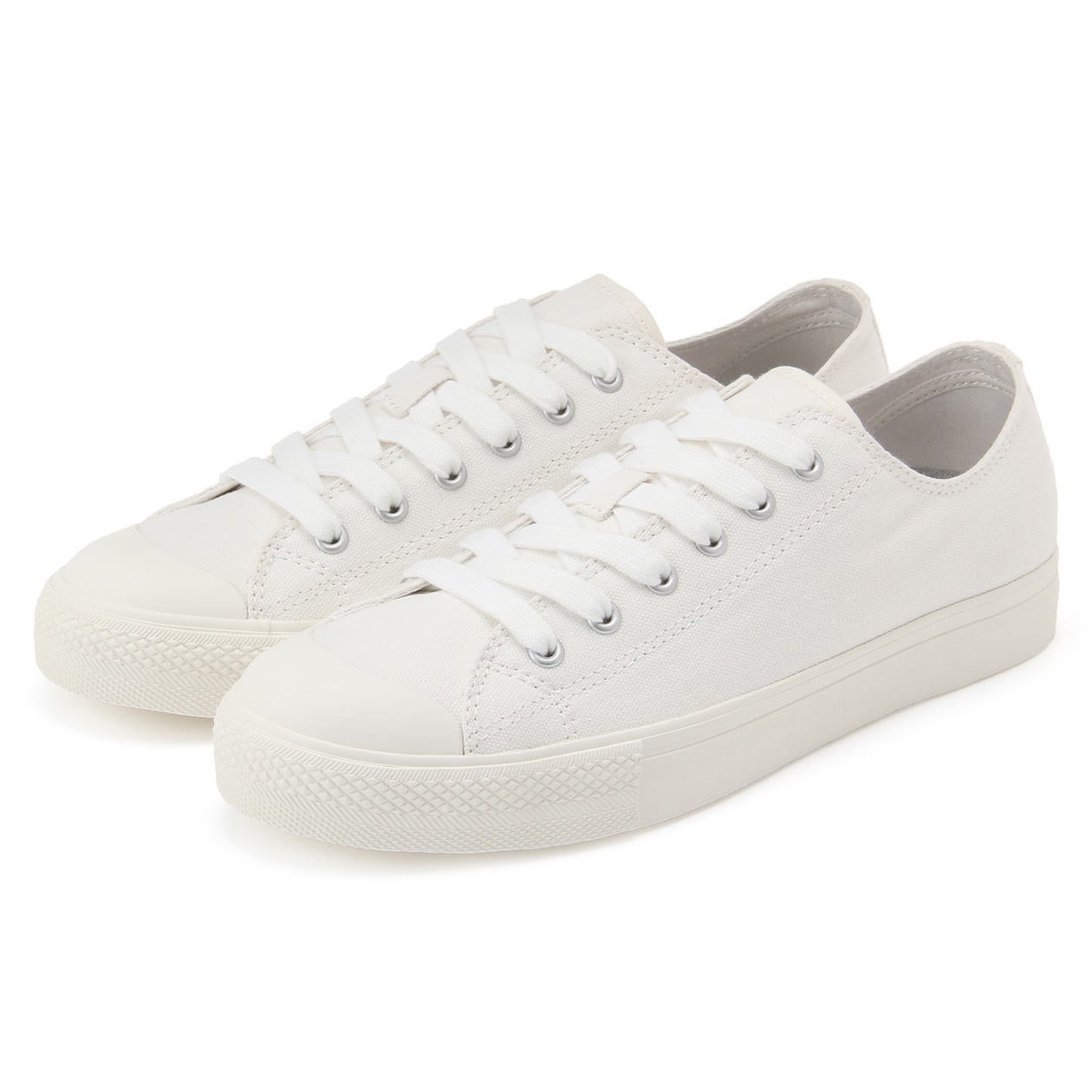 決定版 便利すぎる定番 白スニーカー 9選