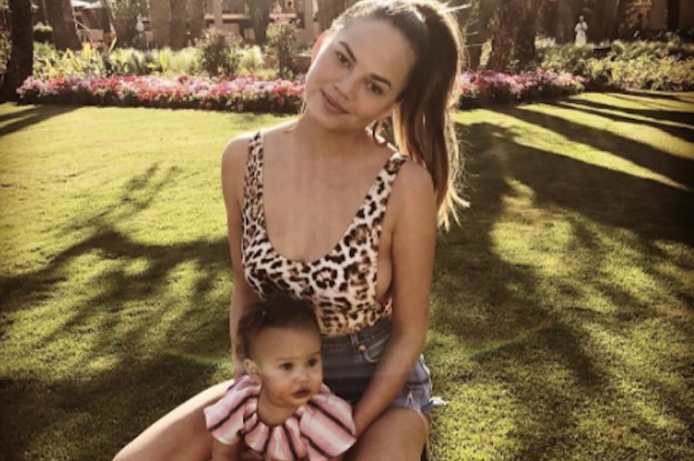 Chrissy teigen baby hot sale luna