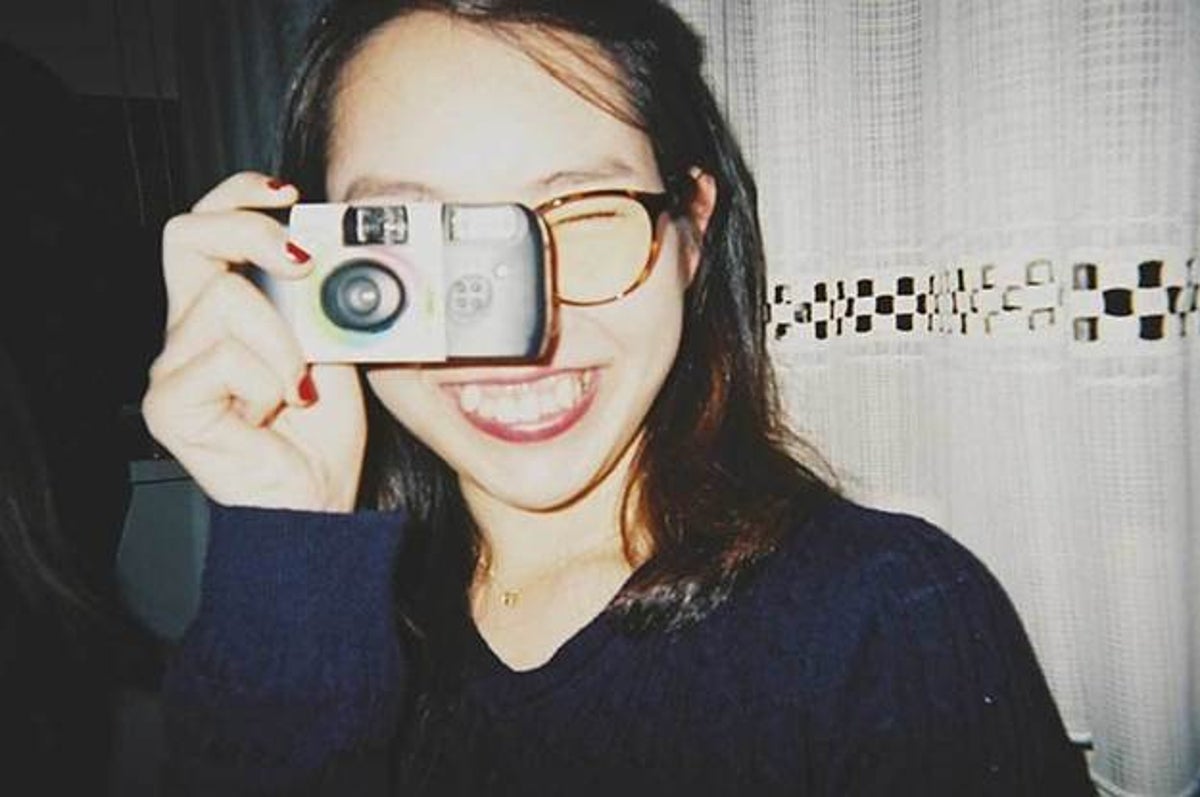 Iphoneの写真は綺麗すぎる 女子大生に広がる 写ルンです ブーム その理由は