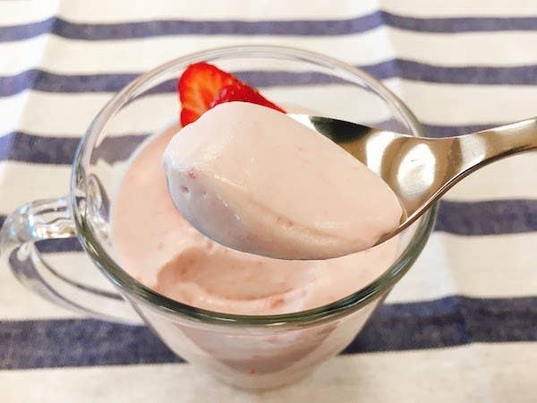 衝撃 フルーチェに生クリームを混ぜると激ウマなスイーツになる