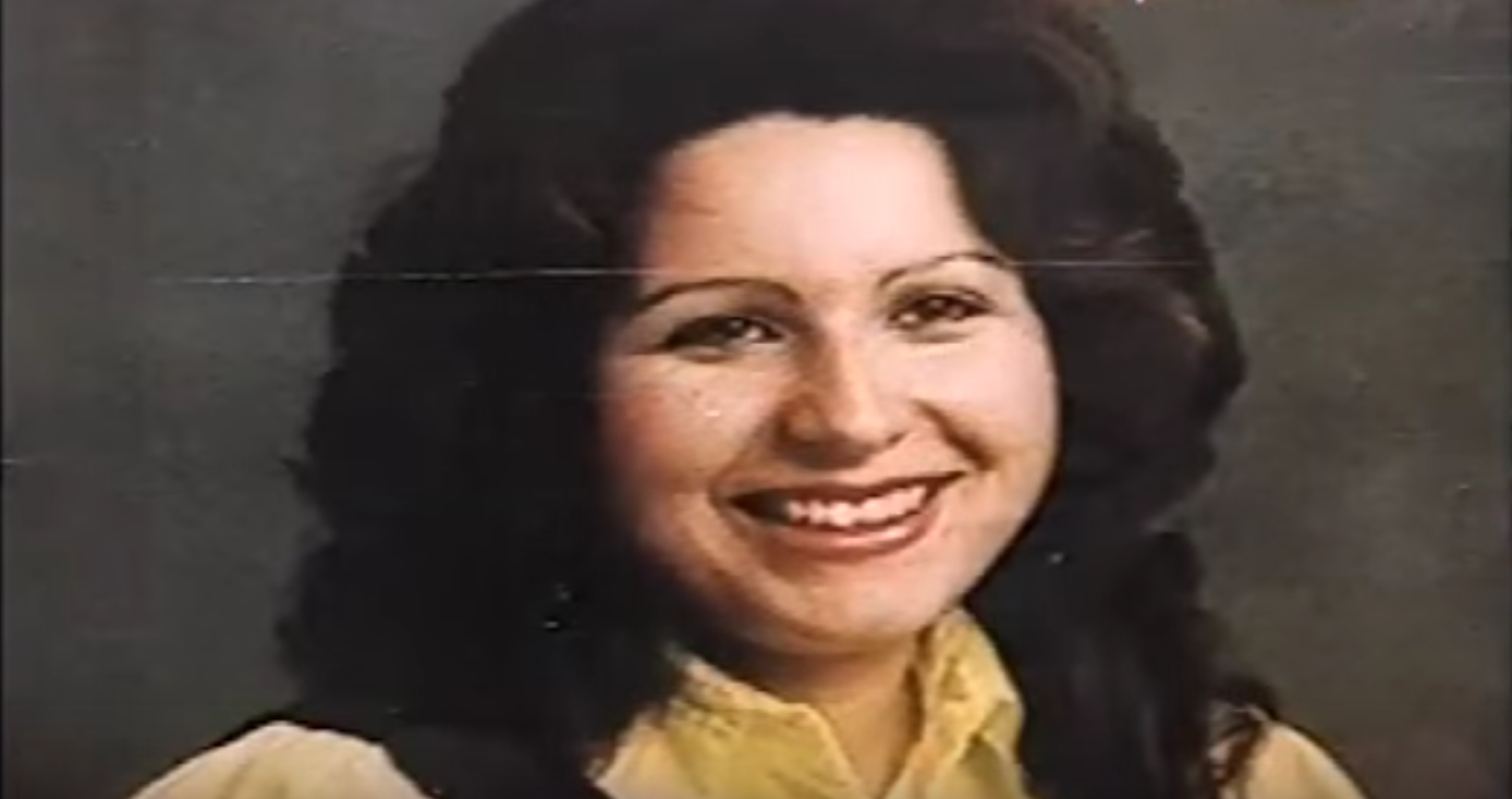 El 19 de febrero de 1994, Gloria Ramirez fue ingresada a la sala de urgencias del Hospital Riverside General en Riverside, California. Estaba en las últimas etapas de su cáncer cervical y estaba sufriendo de ritmo cardiaco elevado y patrones de respiración anormales. También estaba muy confundida. El personal del hospital se dio cuenta que estaba cubierta con un brillo aceitoso, y un olor parecido al ajo que venía de su boca. Tras extraerle sangre, notaron un olor como del amoníaco que se irradiaba desde el tubo, y extrañas partículas que flotaban en su sangre.Luego varios miembros del personal del hospital que estaba tratando a Ramirez se enfermaron y perdieron el conocimiento. Se ordenó una evacuación del hospital, mientras que un equipo de tamaño mínimo continuó tratando a Ramirez. Veintitrés personas se enfermaron, y cinco de ellas necesitaron hospitalización. La causa oficial de muerte se determinó como insuficiencia renal. Después de una investigación, hubo muchas teorías e hipótesis para lo que sucedió, pero no hubo evidencia concreta.