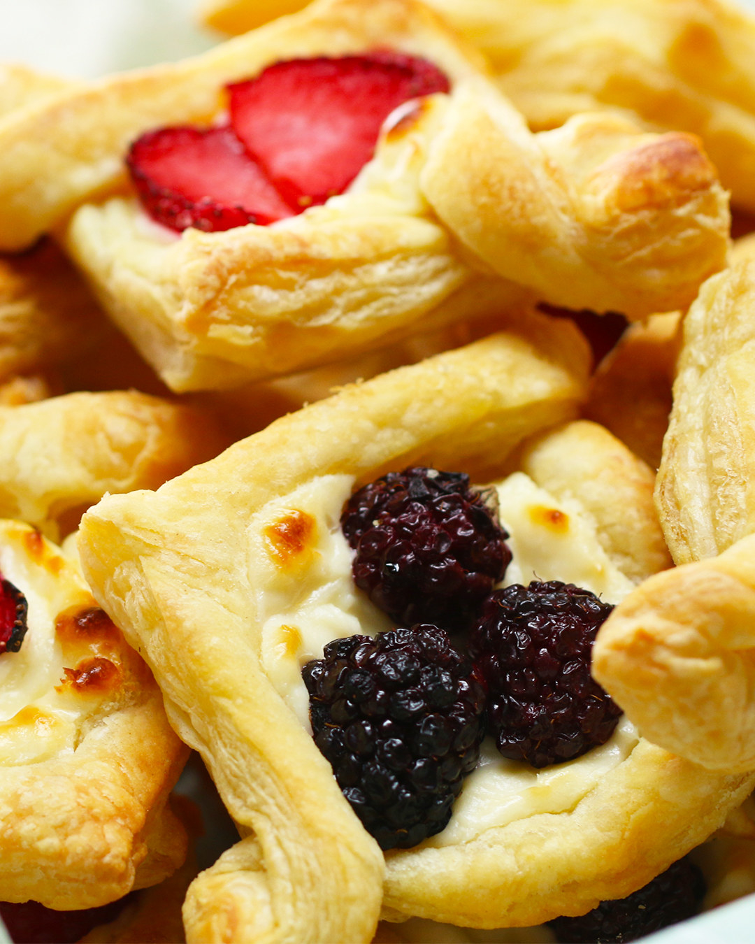 Featured image of post Easiest Way to Make Fruit And Cream Cheese Breakfast Pastries