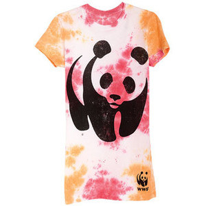 delias graphic tees