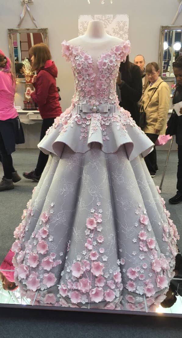 This Wedding Dress Is Actually A Cake And Now I Have Trust Issues