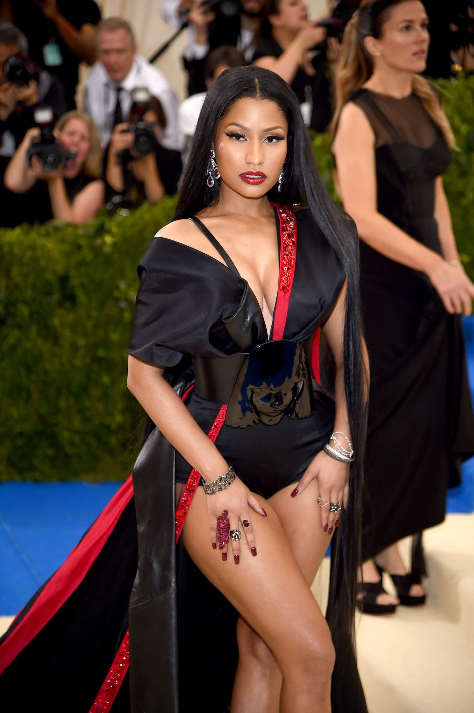 nicki minaj h&m dress