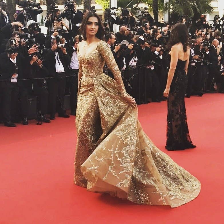 18 Photos Of Sonam Kapoor Walking The 2017 Cannes Film Festival Red Carpet One Last Time According to a report in leading website, l'oreal had asked the three beauties to shoot for an advertisement for their newly launched lipstick. 2017 cannes film festival red carpet