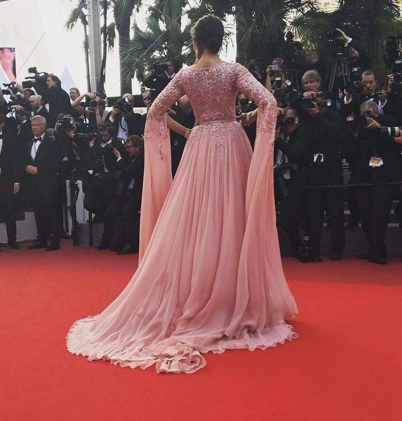 Literally Just 15 Photos Of Sonam Kapoor Looking Like A Rose-Gold ...