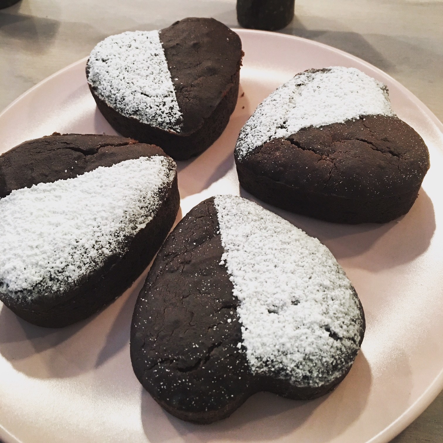 Taste the health in every bite of the vegan Black Bean Brownies without compromising the delicious flavor. The smooth, heart-shaped brownie bites are made with organic black beans and coconut cream, and dusted with powdered sugar.