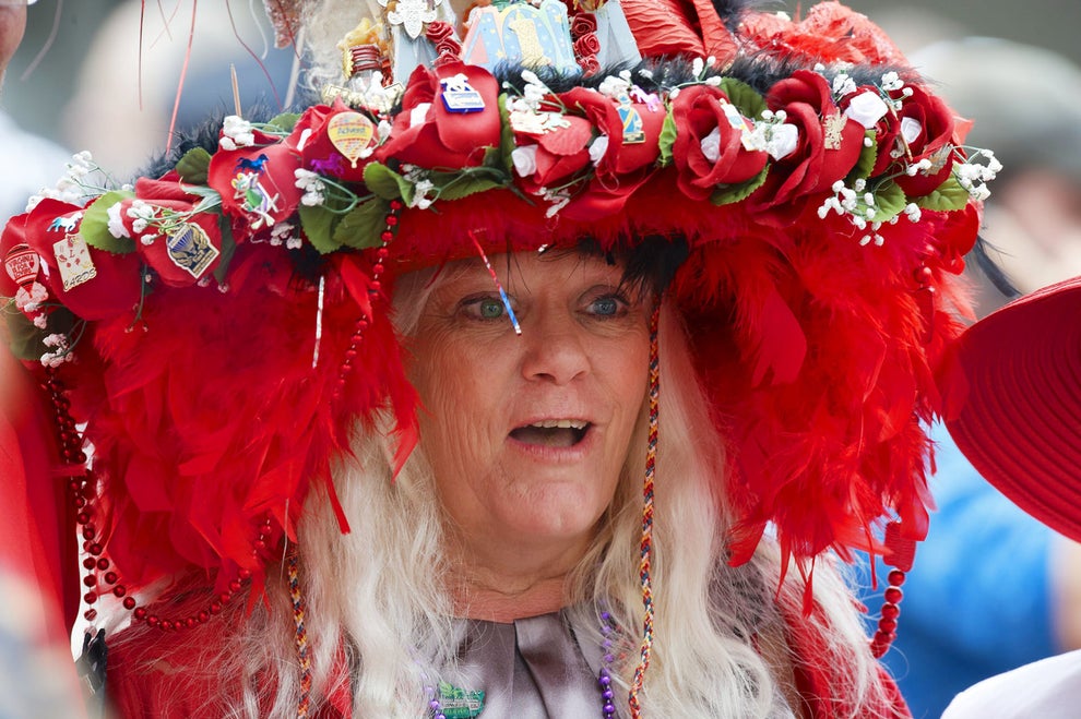27 Of The Most Insane Pictures Ever Taken At The Kentucky Derby
