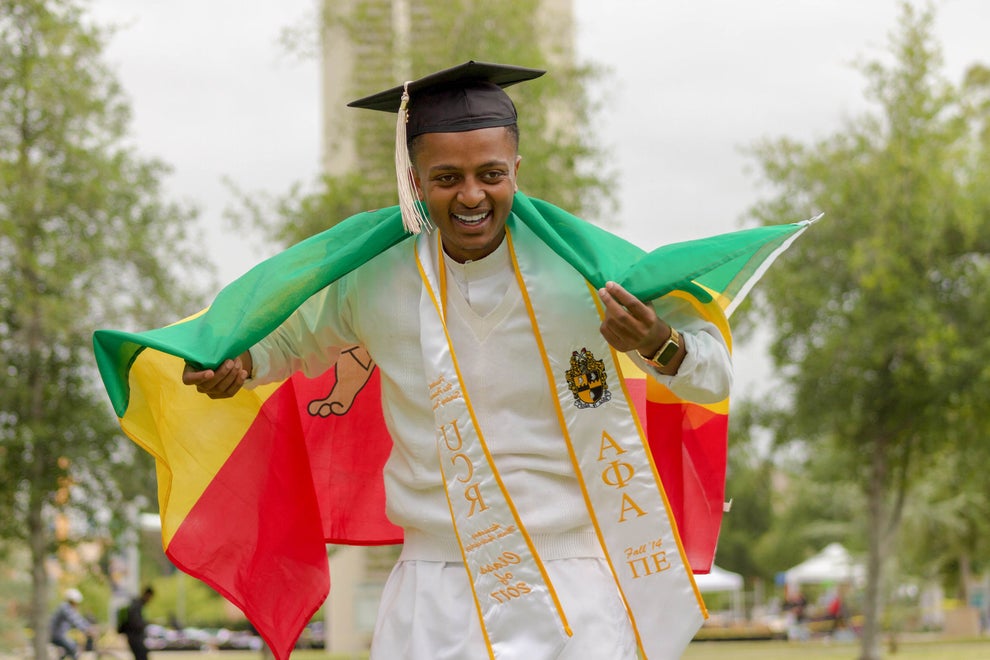 34 Photos Of Black Graduates To Remind You We Gon' Be Alright