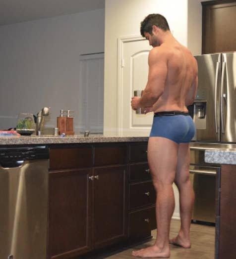 sub-buzz-9568-1496159779-12.png?downsize=600:*&output-format=auto&output-quality=auto