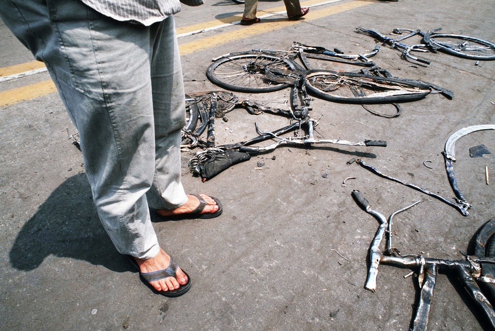 自転車ごと戦車に踏み潰された画像とかマジでトラウマ 天安門事件