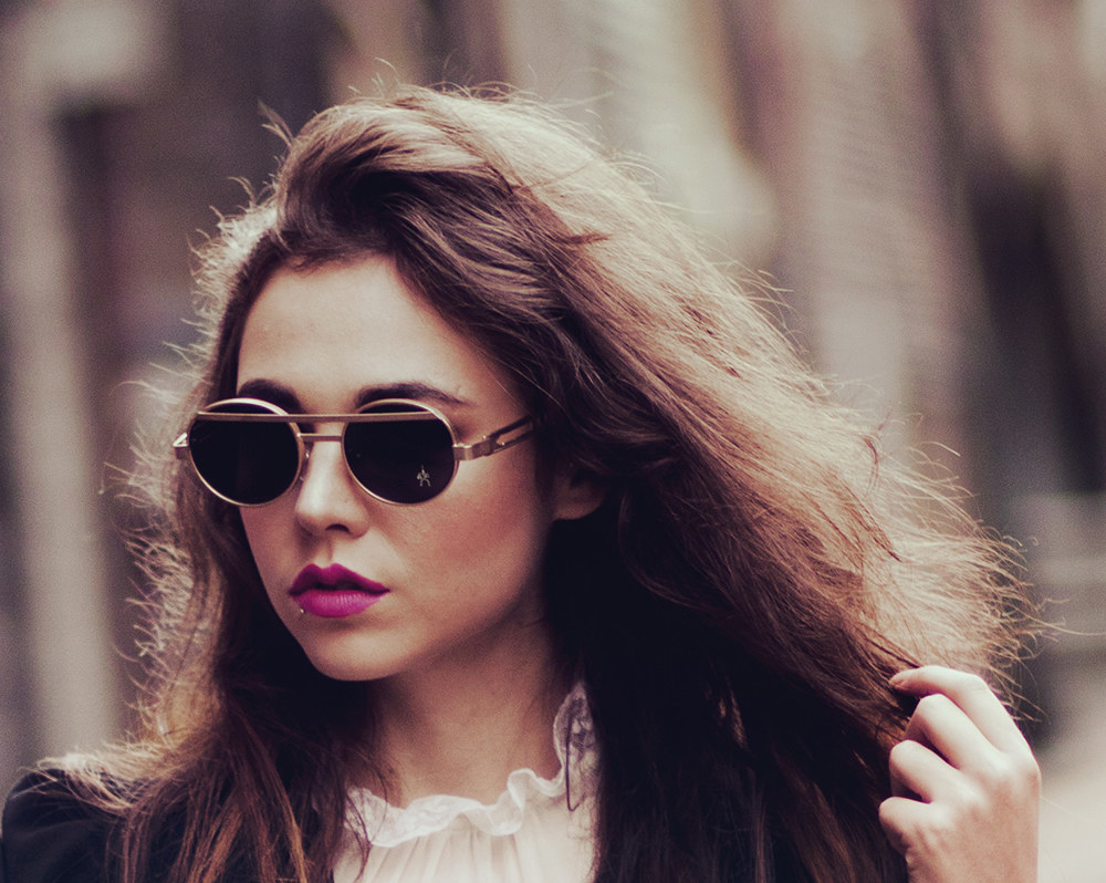 Round Sunglasses are the new hype!!! You can carry those with almost every get-up!! B-)