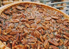 Walnut pie