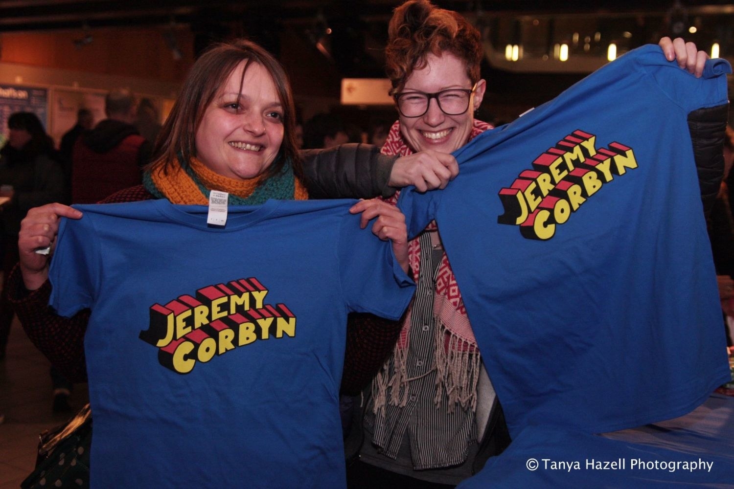 Some of you out there may well go as far as considering Jezza some form of a super hero, and now you can wear this shirt to back up your opinion.SHOP: http://www.standupforlabour.co.uk/ourshop/cat_1413543-Jeremy-Corbyn-tshirts.html