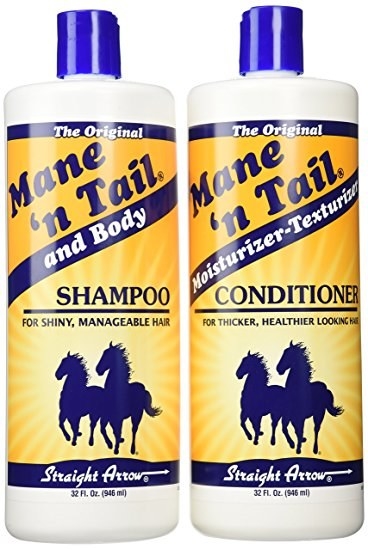 Jennifer Aniston wäscht ihre Haare angeblich seit Jahren mit nichts anderem. Das Pferdeshampoo lässt deine Haare tatsächlich glänzen als wärst du ein Showpony, riecht angenehm und ist frei von Silikonen und anderen unguten Zusatzstoffen. Außerdem soll es das Haarwachstum anregen und die Mähne noch ein bisschen schneller wachsen lassen.