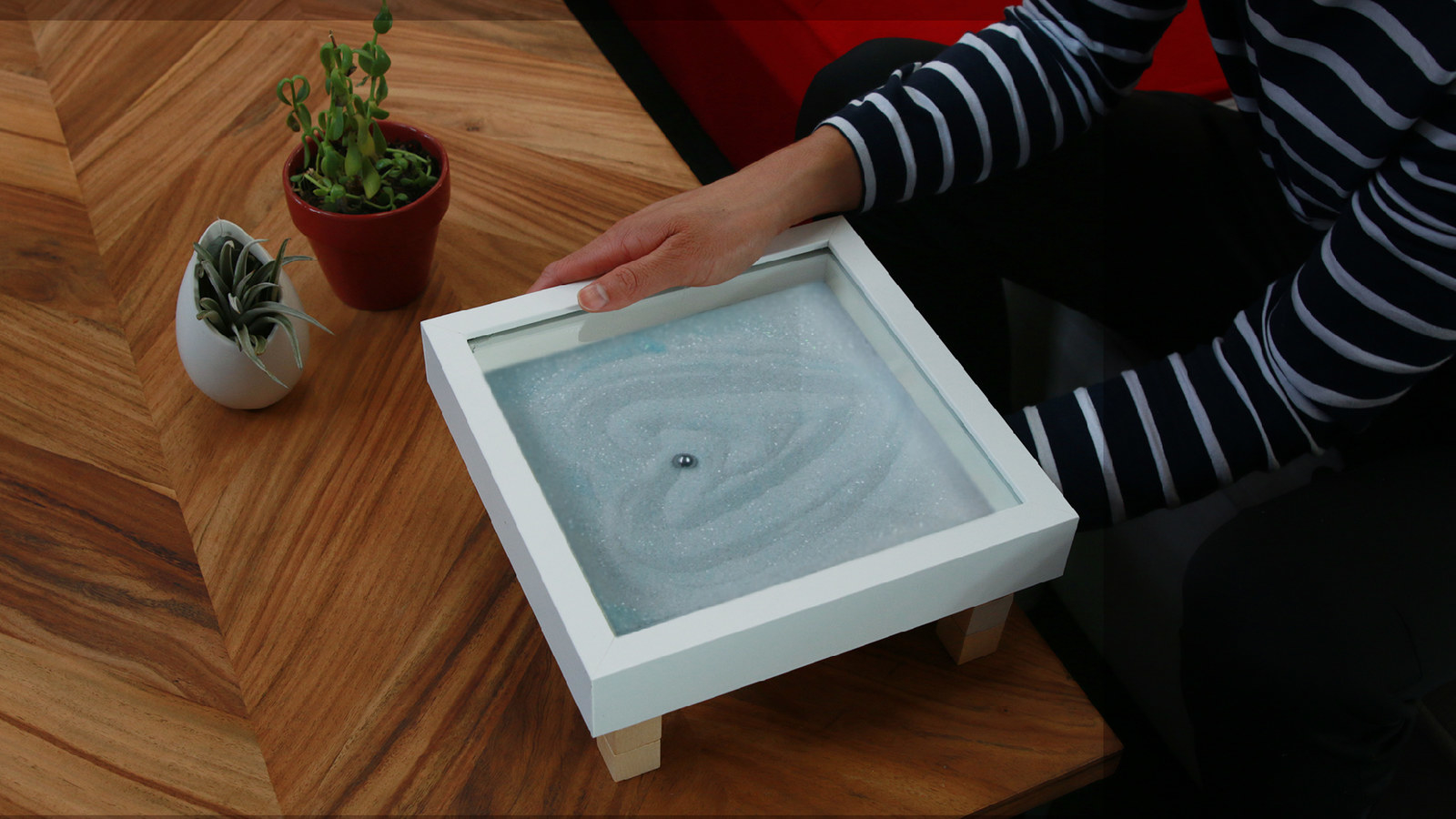 Find Your Zen With This No Mess Magnetic Sand Box