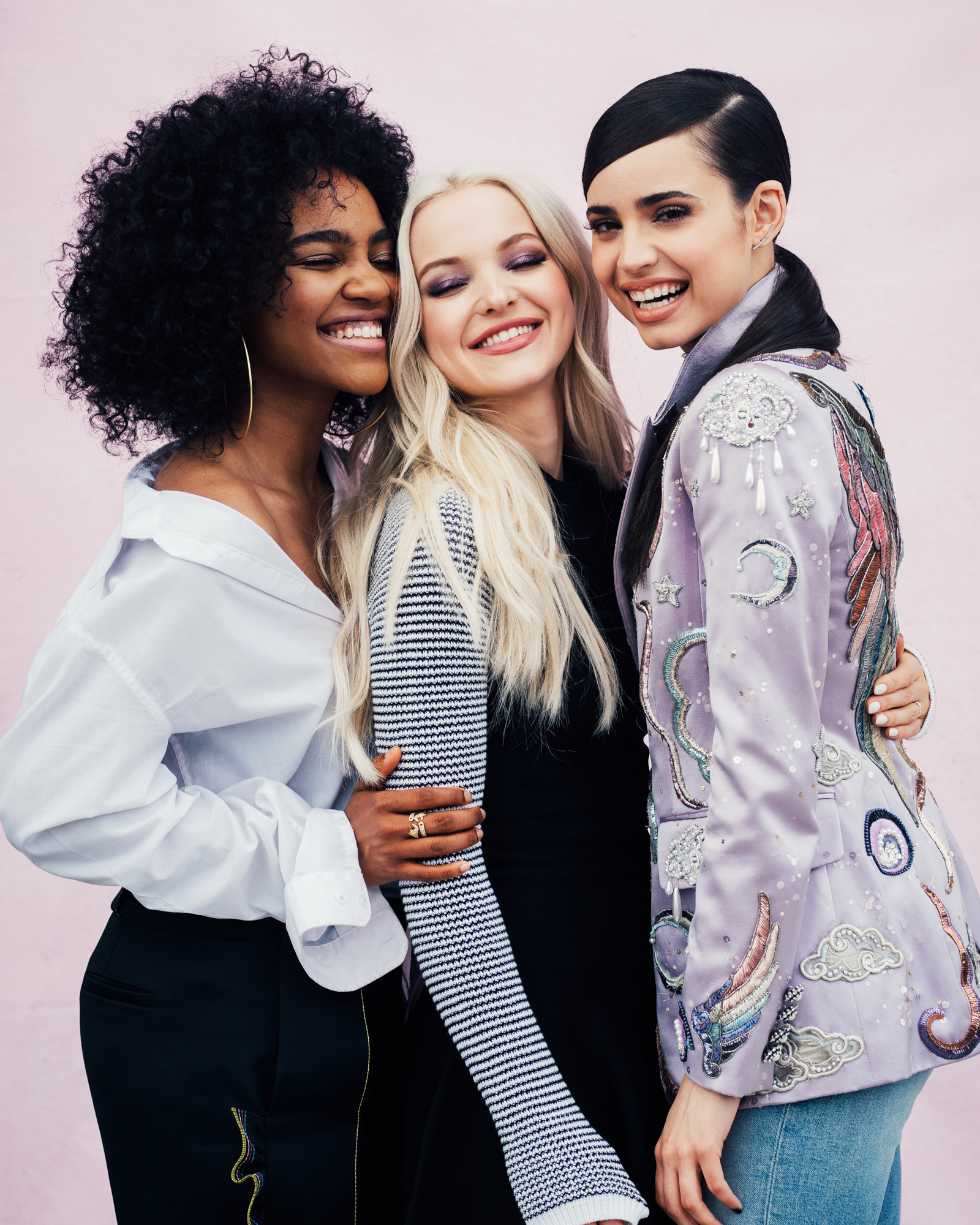 China Anne Mcclain Having Sex - Dove Cameron, Sofia Carson, And China Anne McClain Find Out Which Disney  Princess They Are