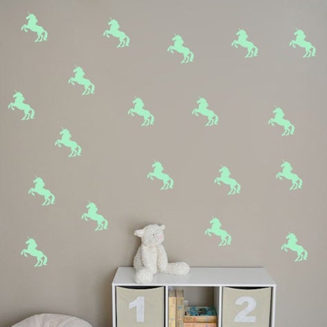 32 Unique Pieces Of Decor You Ll Want To Have On Your Walls Asap