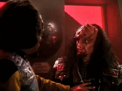¡Eres una desgracia para el imperio Klingon!