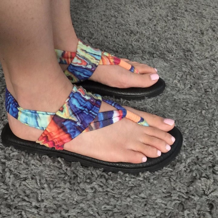 22 Pairs Of Flip-Flops You Can Get On Amazon That You'll Actually Want ...