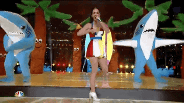 There Were Multiple Left Sharks In The Crowd For Katy Perry S Glasto Performance