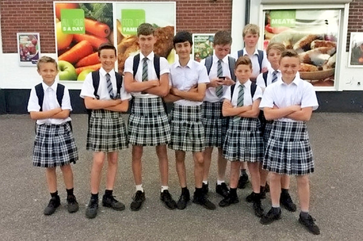 スカートの乱 男子生徒が校則に抗議 世界中にニュース拡散 学校側が折れる