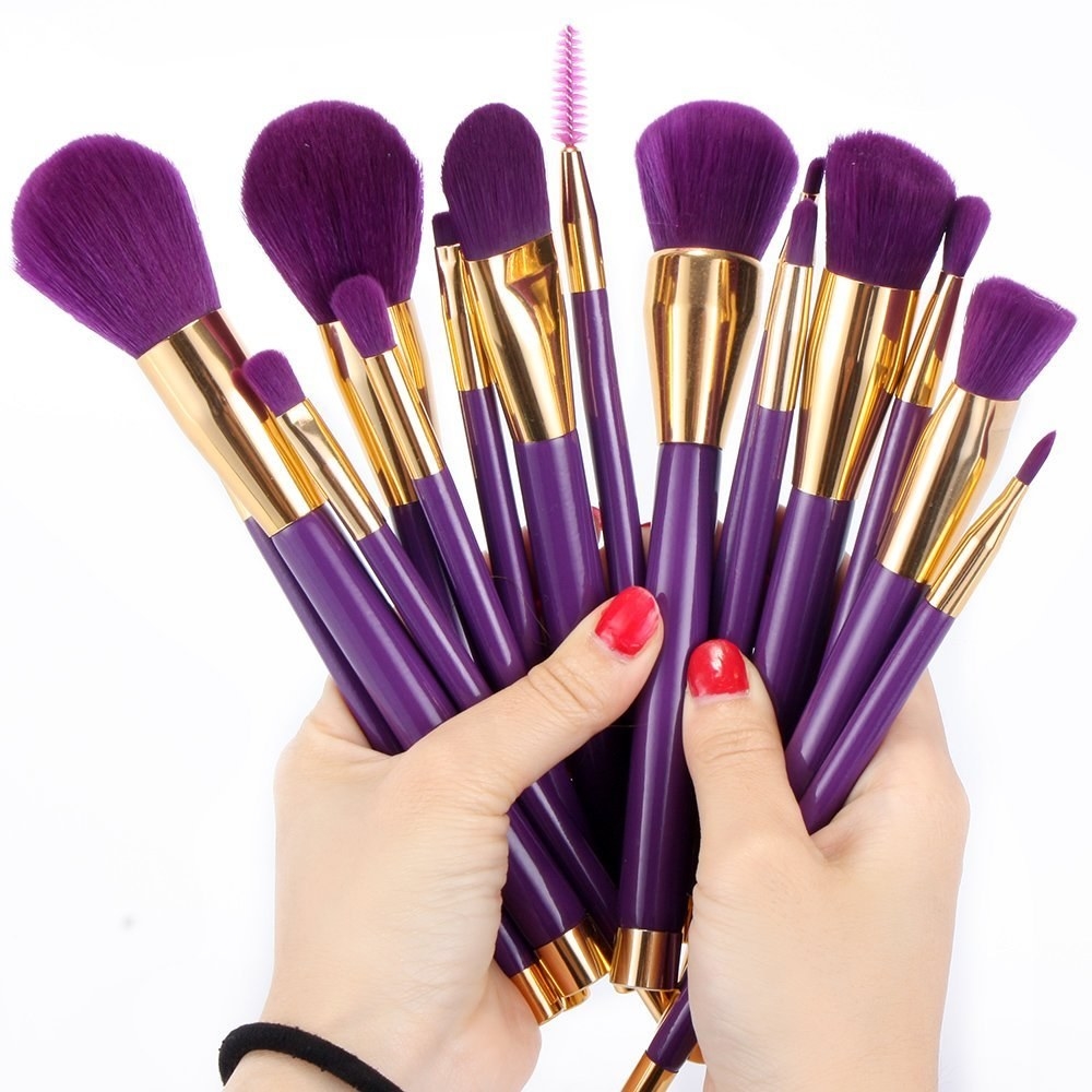 best brush for mac eyeliner