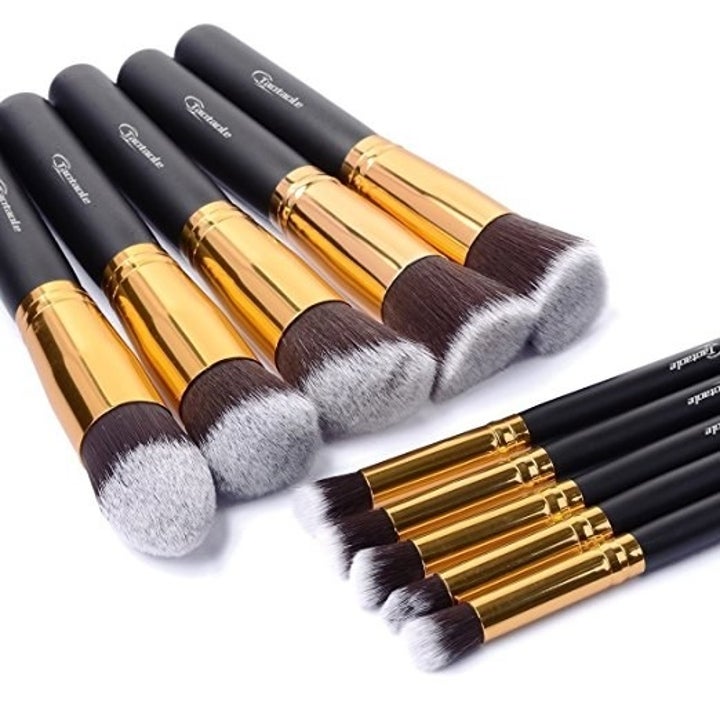 22 Of The Best Makeup Brushes You Can Get On Amazon