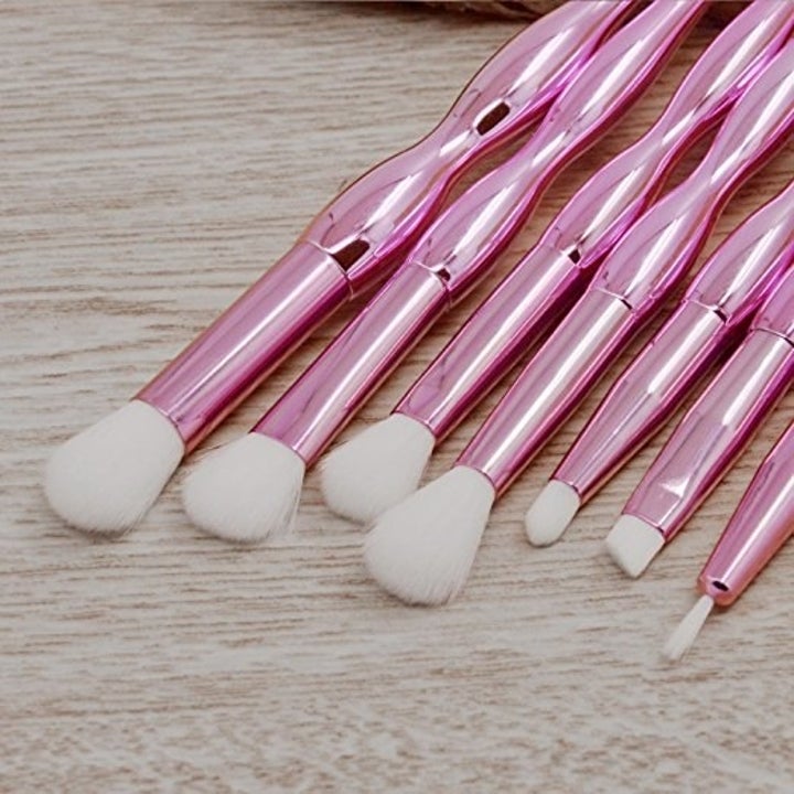 22 Of The Best Makeup Brushes You Can Get On Amazon