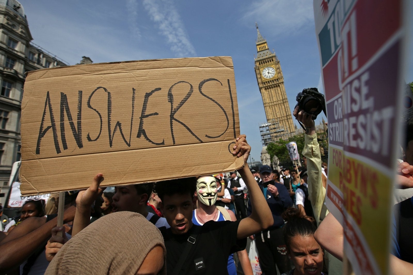 Grenfell Tower Campaigners Are So Angry With The Police They Are Creating Their Own Database Of Victims - BuzzFeed News