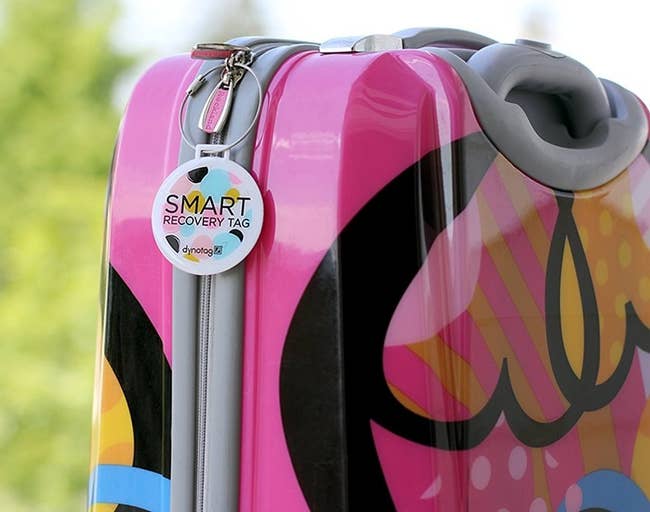 Smart recovery tag on suitcase
