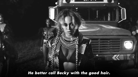 "É bom ele chamar a Becky com o cabelo bom."