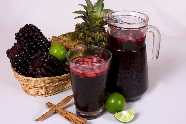 Another local drink, which is this time not alcoholic, is the Chicha Morada. This sweet drink is made of purple/black corn which gives it its bloody like color.