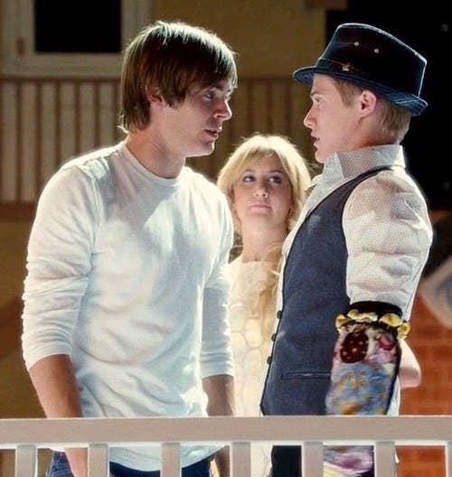 De hecho Lucas Grabeel audicionó originalmente para Troy, antes de obtener el papel de Ryan. Drew Seely y Hunter Parrish también fueron considerados.
