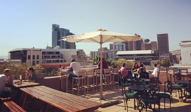 My absolute favorite spot in the Mother City can be found close to, yet right outside the tourist area. Overlooking the skyline of Cape Town, Charles has it all. Finger lickin’ good breakfast and an iced coffee to kill for. Combined with the early African sun and a marvelous view, there is no better way to get the engine going!