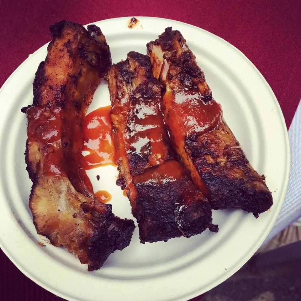 E&E Grill House, which specializes in grilled items and the freshest ingredients, served tender baby back ribs smothered in savory BBQ sauce, as well as braised short rib sliders and watermelon gazpacho.