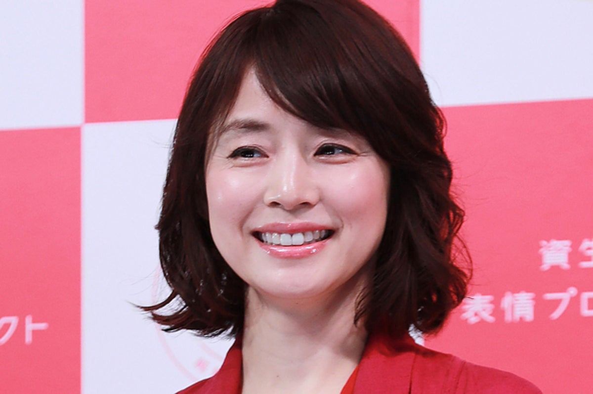 石田ゆり子のメガネ姿がステキ 見ていて幸せになる