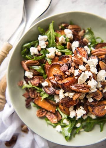 22 Delicious Salads That Are Actually Filling Enough To Eat For Dinner