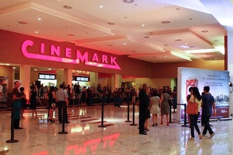 Tirando as filas enormes, o número reduzido de atendentes e a pipoca que só tem caroço, as opiniões são sempre divididas. Que tal irmos todos pro Cinesercla do Shopping Prêmio ou em breve no Centerplex do Aracaju Parque Shopping?