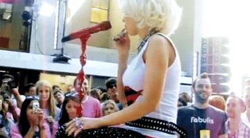 anigif_sub-buzz-9410-1499706491-7.gif?ou